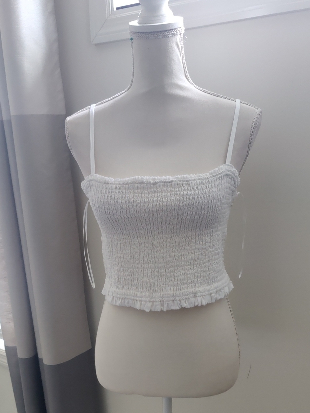 New!C & C California Large Linen White Ruched Crop Singlet Top Spaghetti Straps